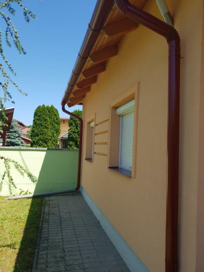 Villa Zseki Apartman à Hajdúszoboszló Extérieur photo